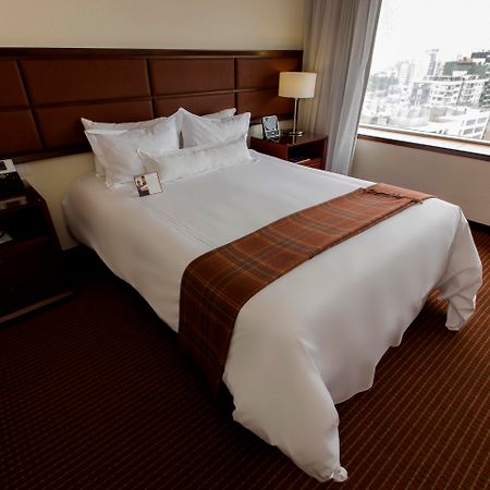 Casa Andina Premium Miraflores Lima Eksteriør billede A bed