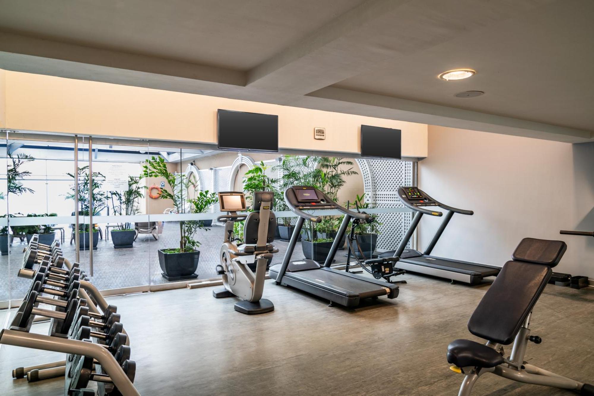 Casa Andina Premium Miraflores Lima Eksteriør billede The gym at the hotel