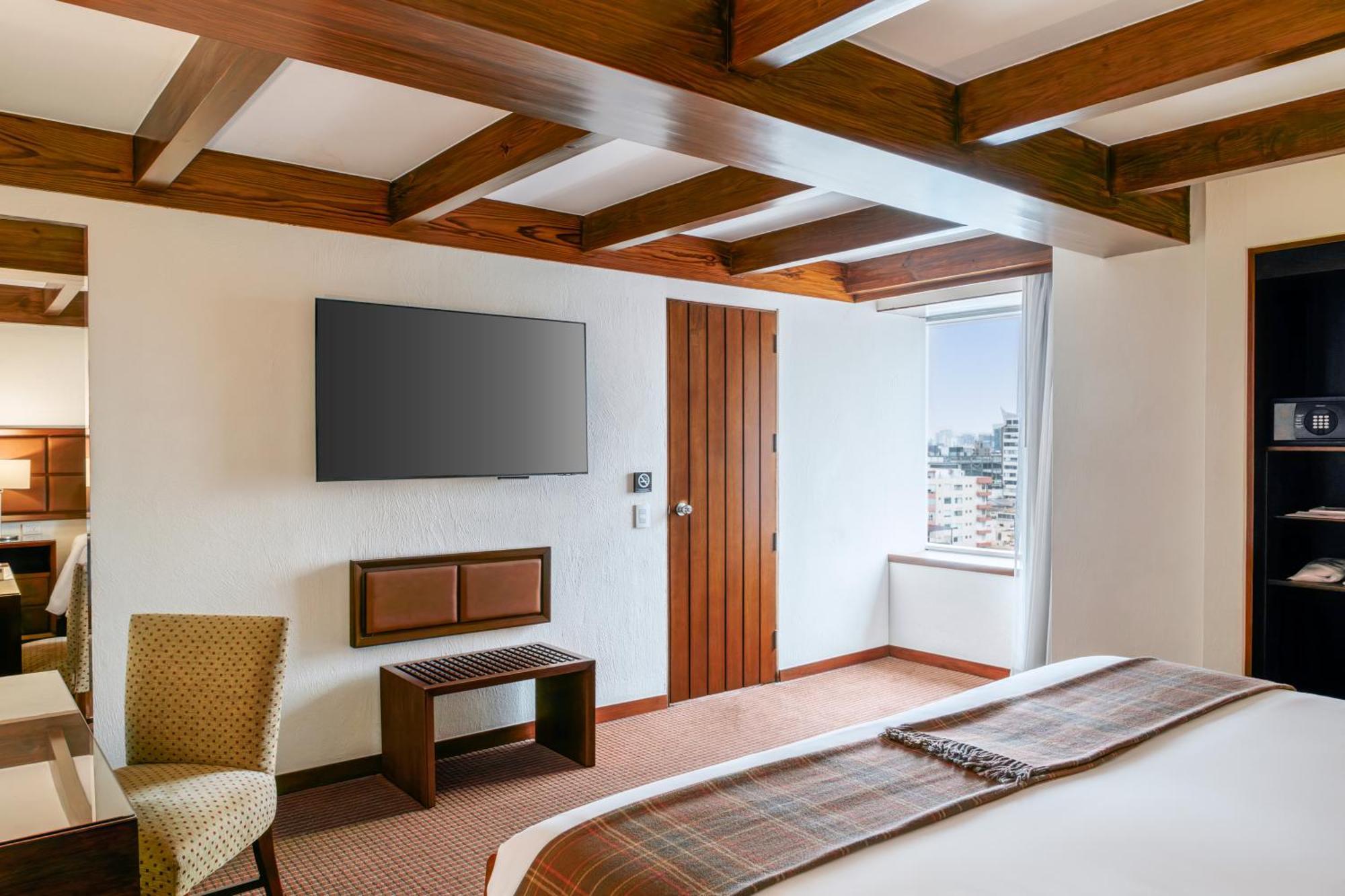 Casa Andina Premium Miraflores Lima Eksteriør billede Suite