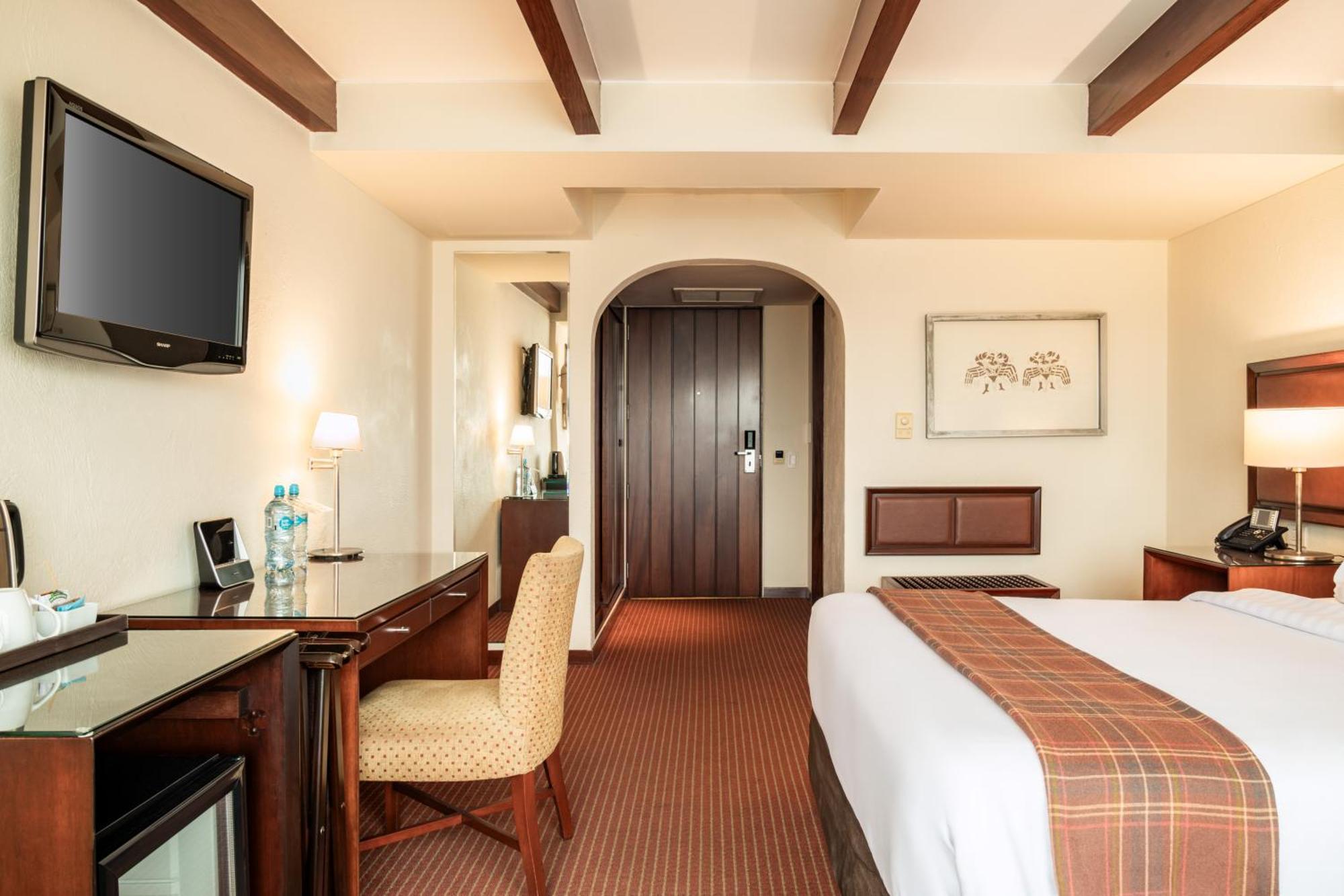 Casa Andina Premium Miraflores Lima Eksteriør billede A guest room at the Hilton San Diego Bayfront